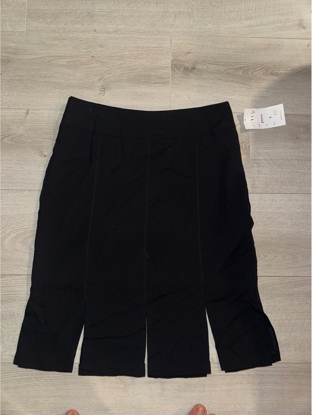 Women's STYLE New York Black Knee Length Skirt Size 6 New With Tags
